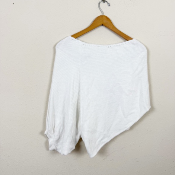 Farm Rio One Shoulder Tucano Off White Top Size Small - Picture 8 of 8